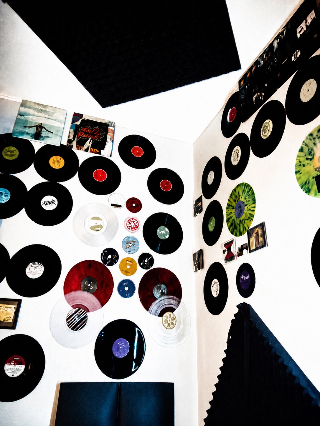 Vinyl wall